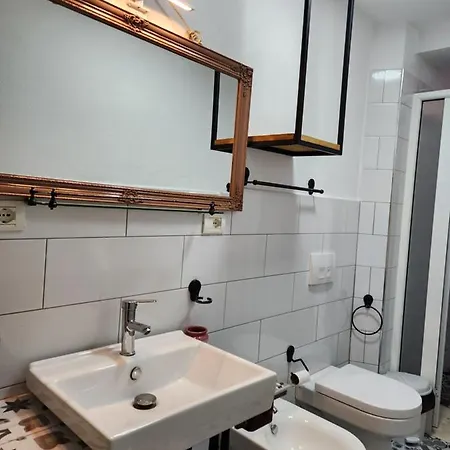 Διαμέρισμα Gogh Apartament Τίρανα